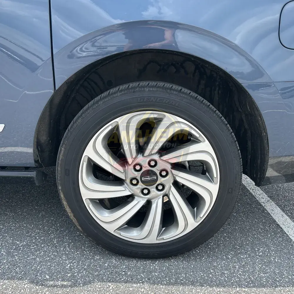 2023 Lincoln Navigator L Reserve