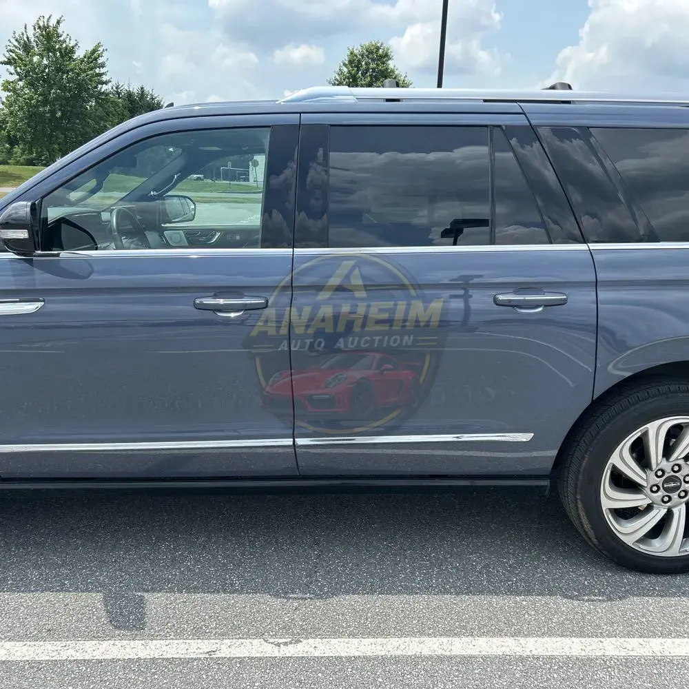 2023 Lincoln Navigator L Reserve