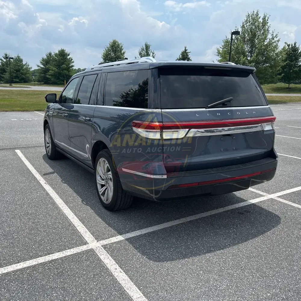 2023 Lincoln Navigator L Reserve
