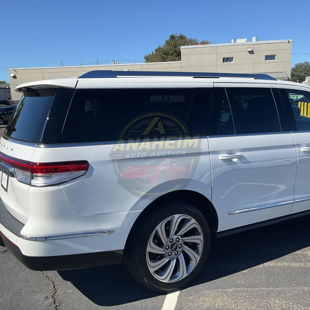 2023 Lincoln Navigator L Reserve