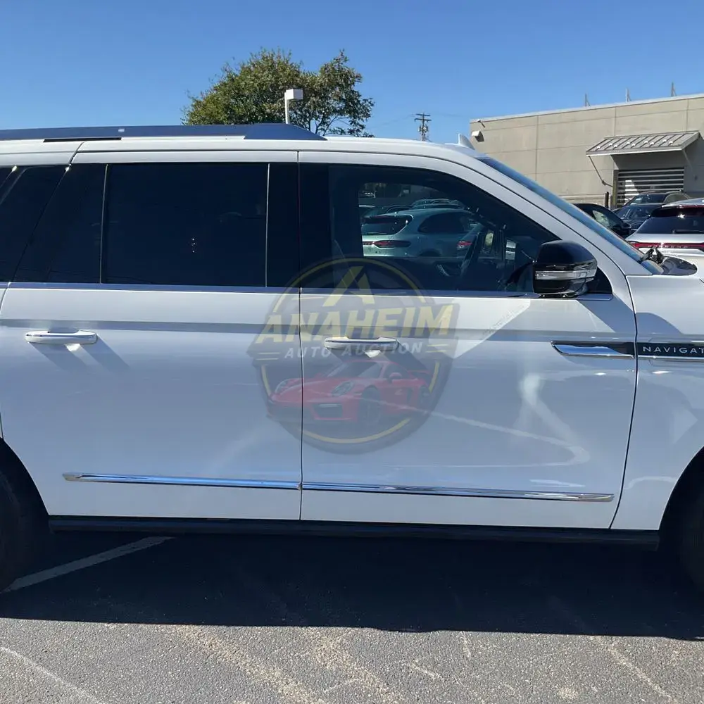 2023 Lincoln Navigator L Reserve
