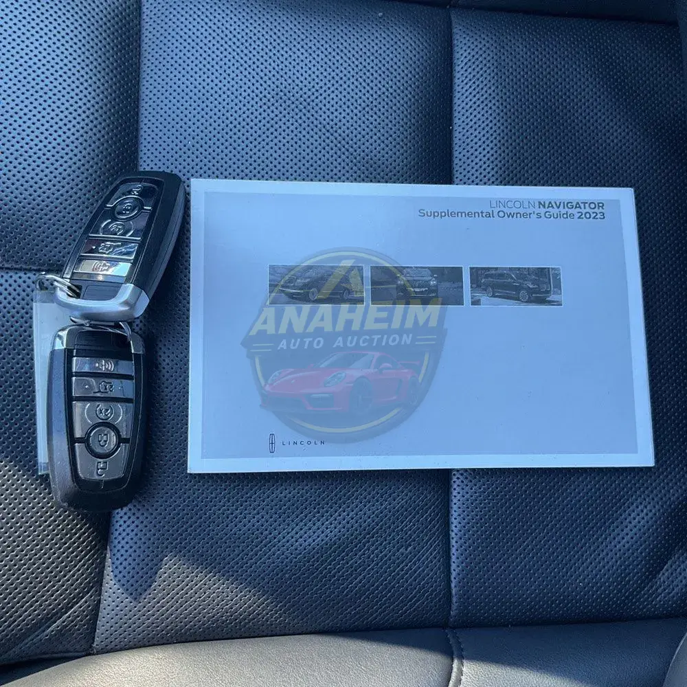2023 Lincoln Navigator L Reserve