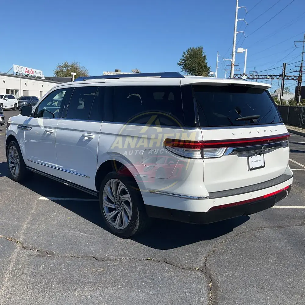 2023 Lincoln Navigator L Reserve