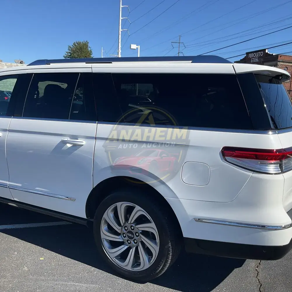 2023 Lincoln Navigator L Reserve