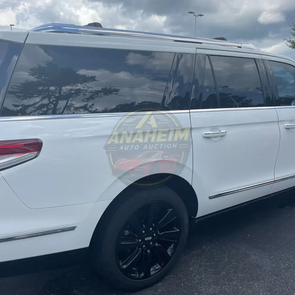 2023 Lincoln Navigator L Reserve