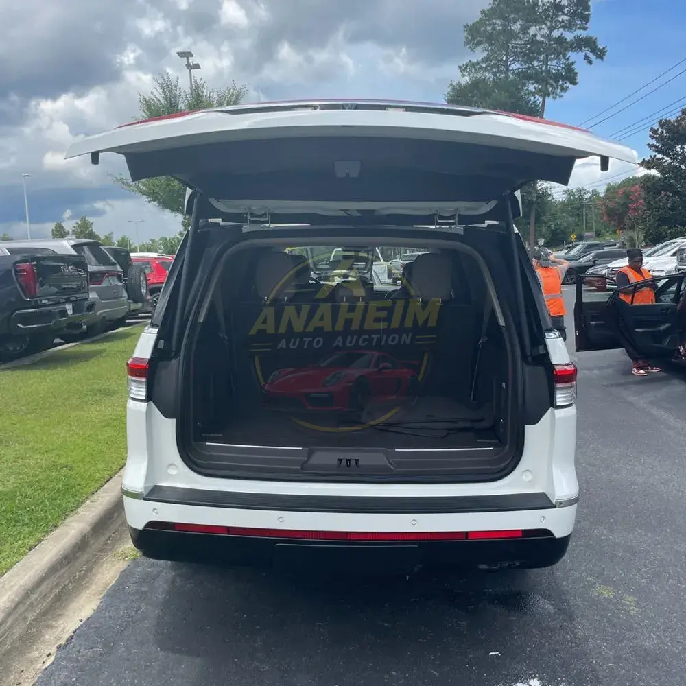 2023 Lincoln Navigator L Reserve