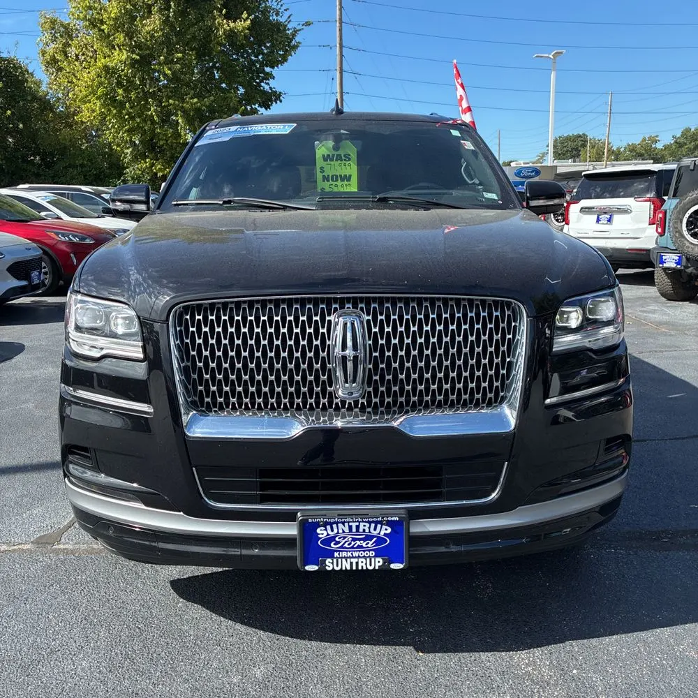 2023 Lincoln Navigator L Reserve