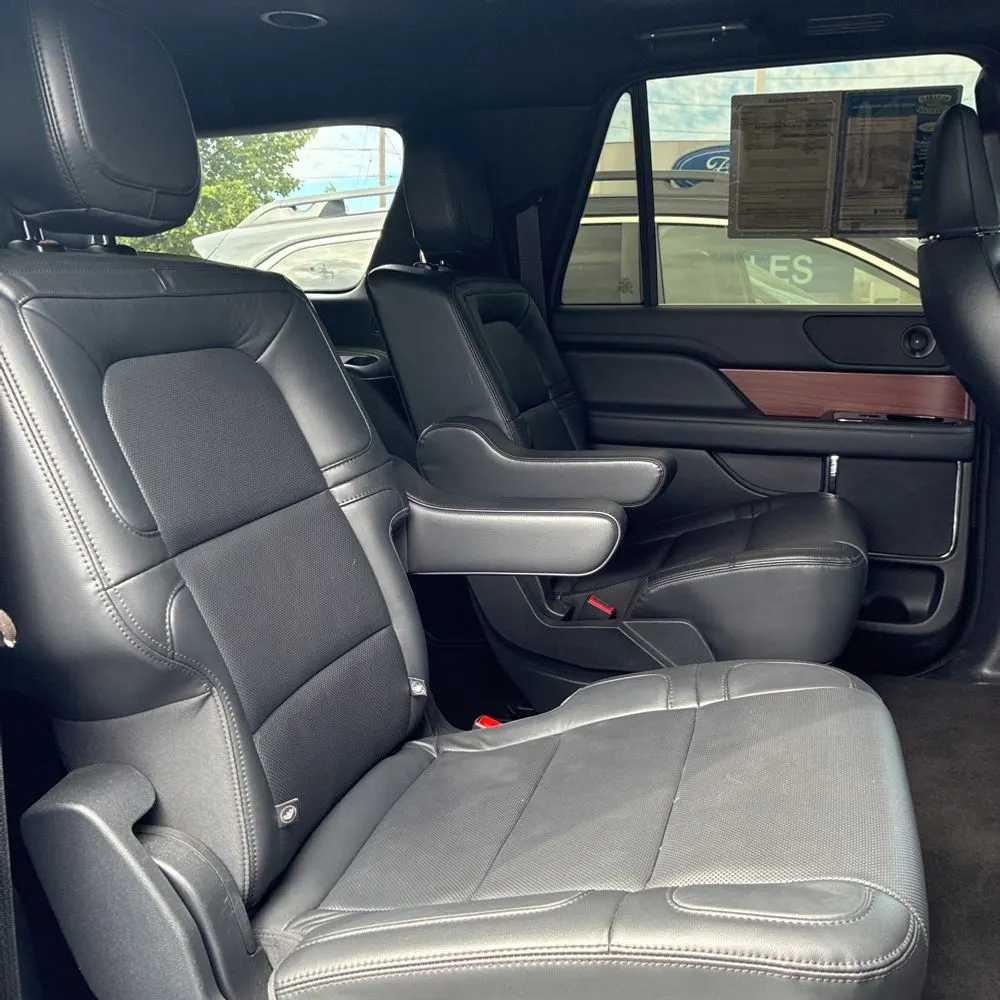 2023 Lincoln Navigator L Reserve