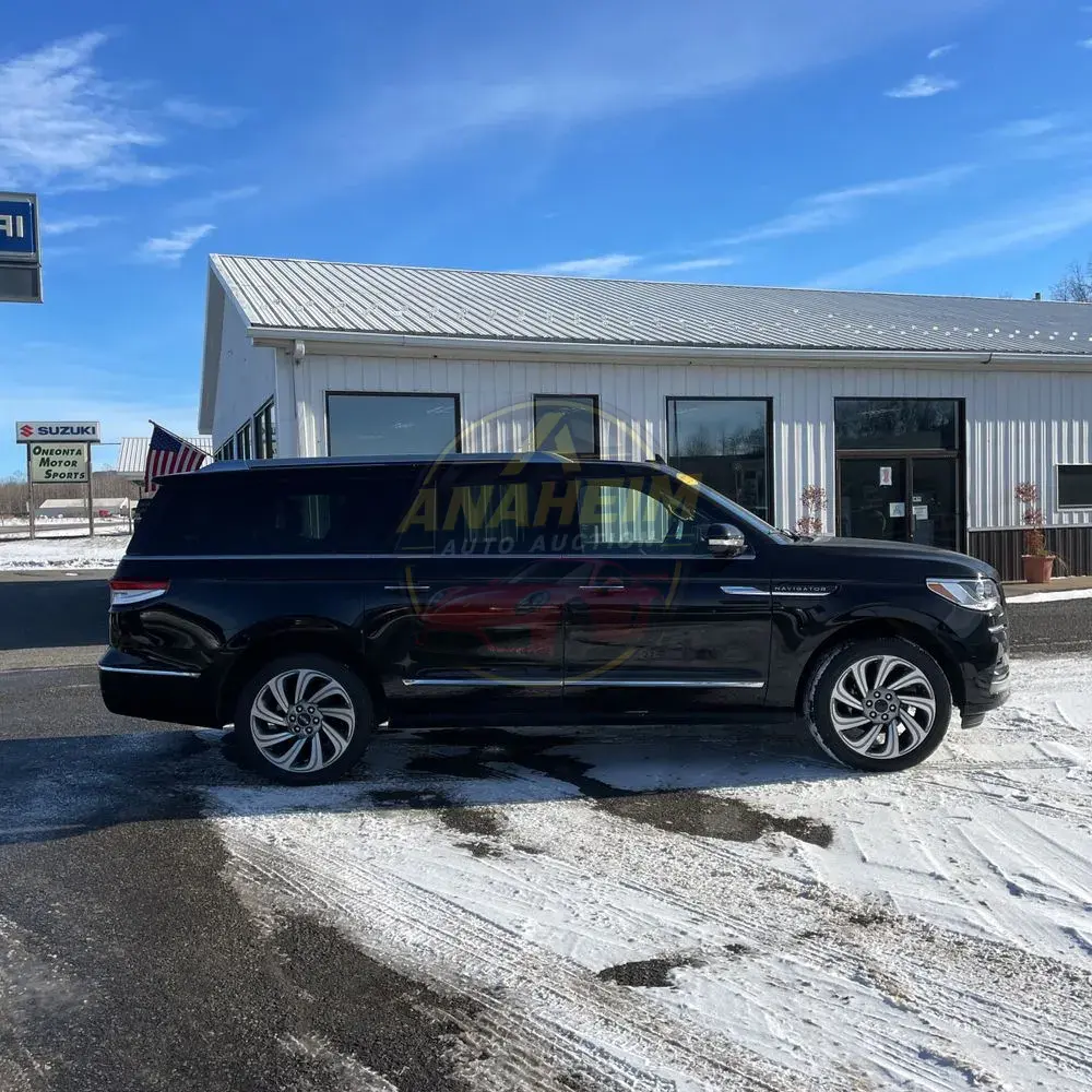 2023 Lincoln Navigator L Reserve
