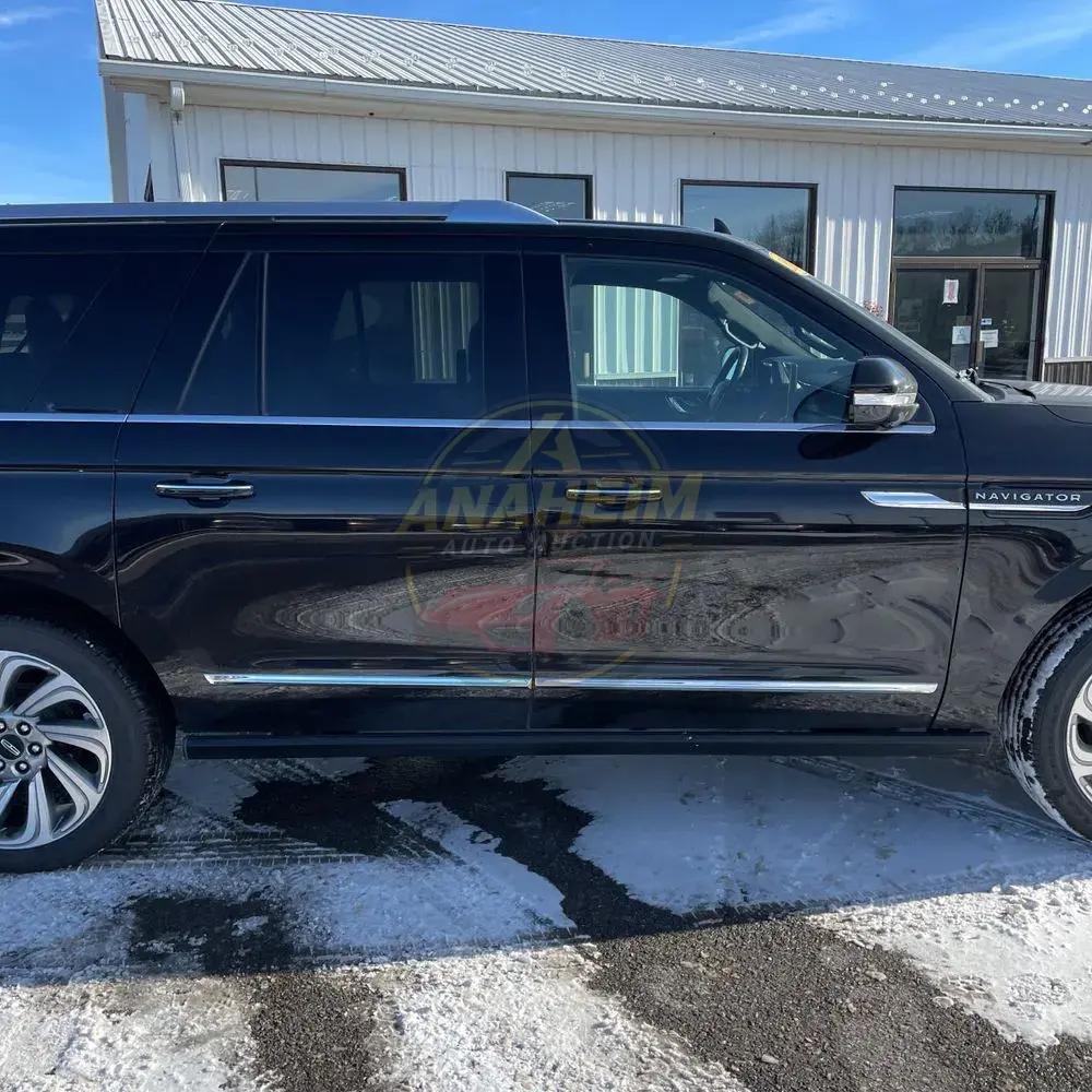 2023 Lincoln Navigator L Reserve
