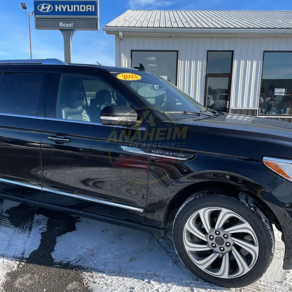2023 Lincoln Navigator L Reserve