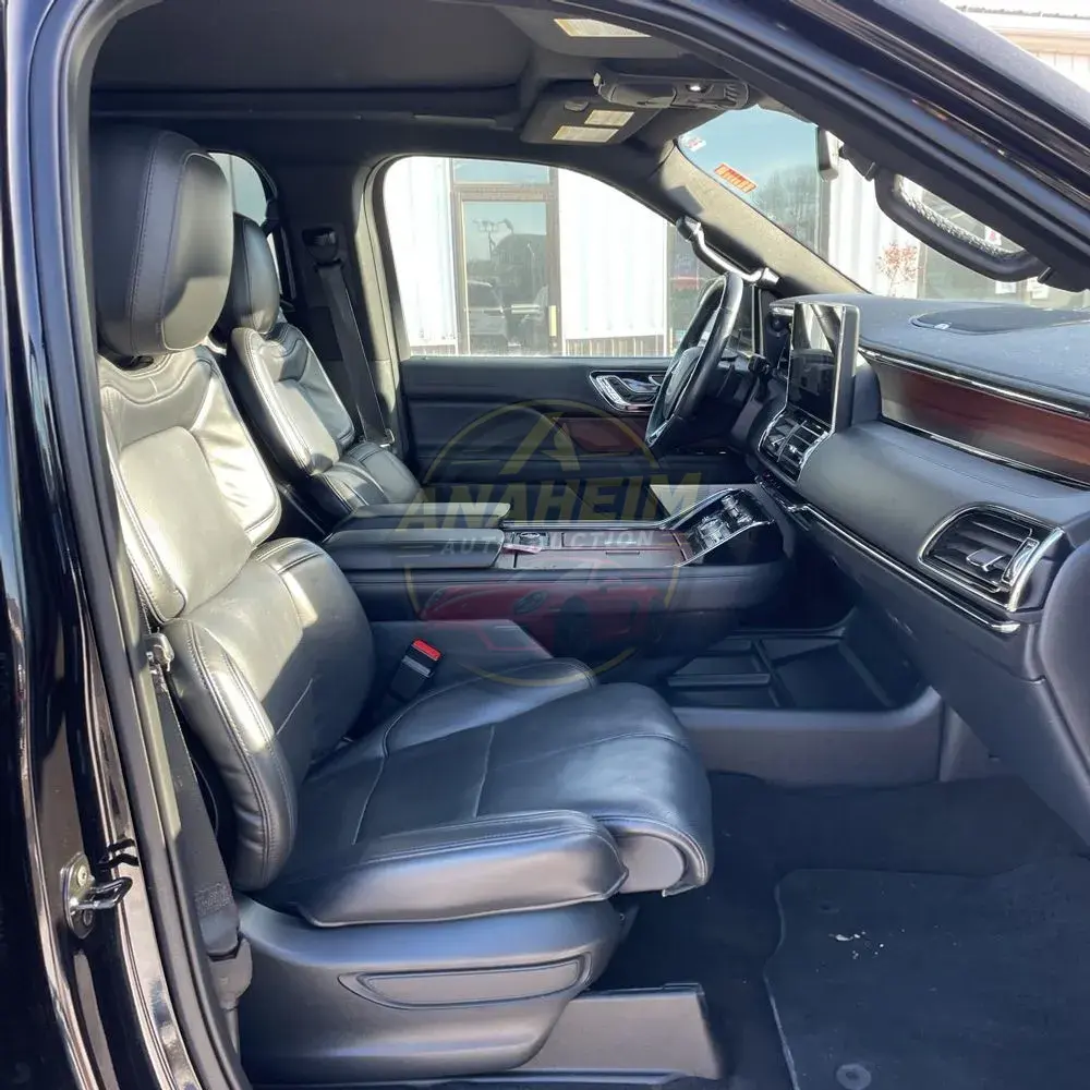 2023 Lincoln Navigator L Reserve