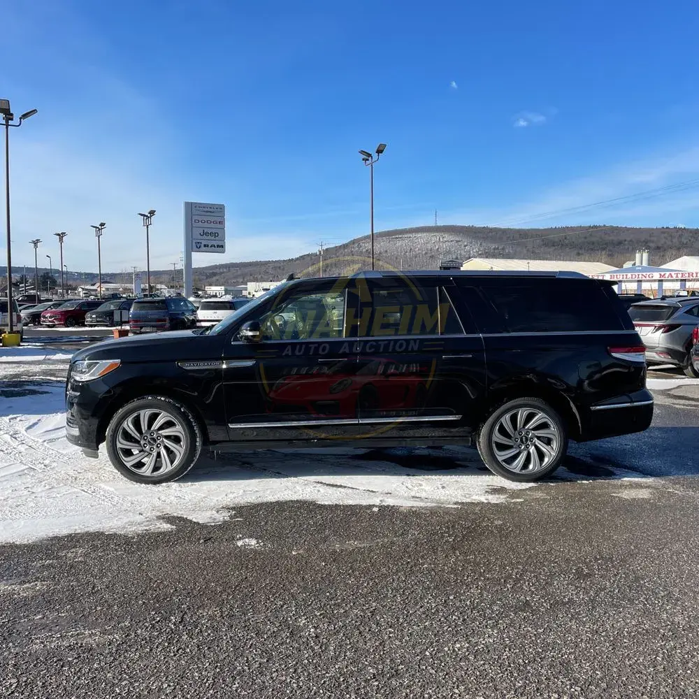 2023 Lincoln Navigator L Reserve