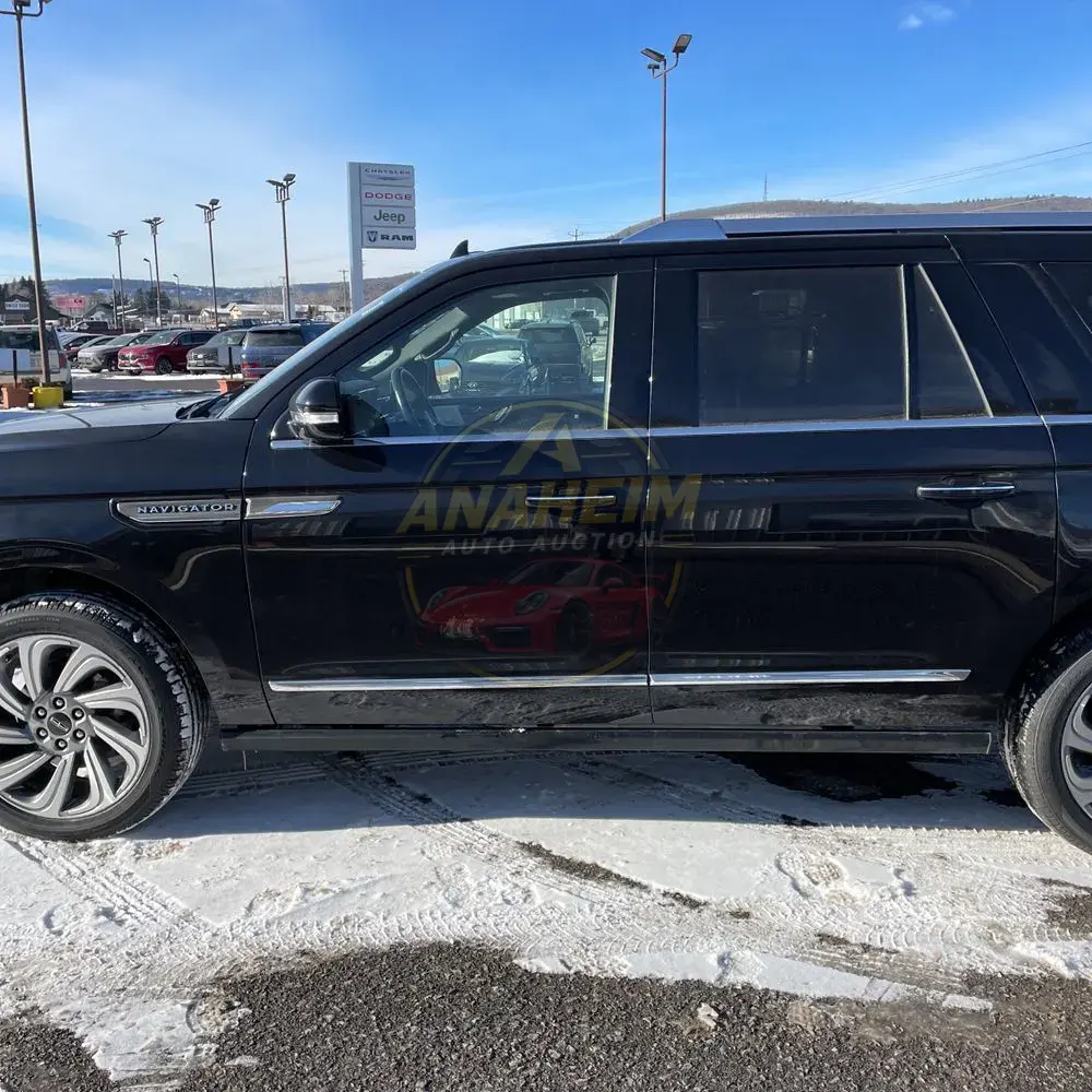 2023 Lincoln Navigator L Reserve