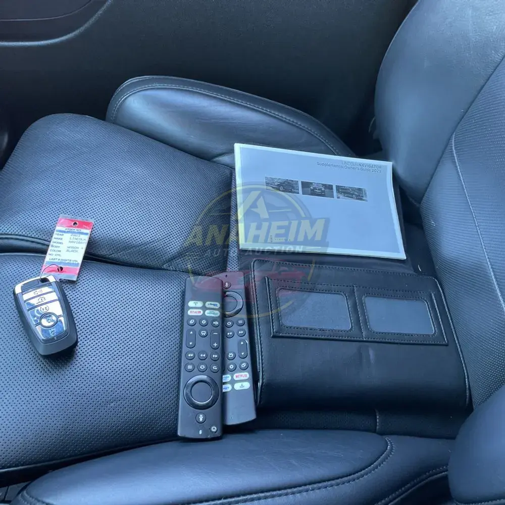 2023 Lincoln Navigator L Reserve
