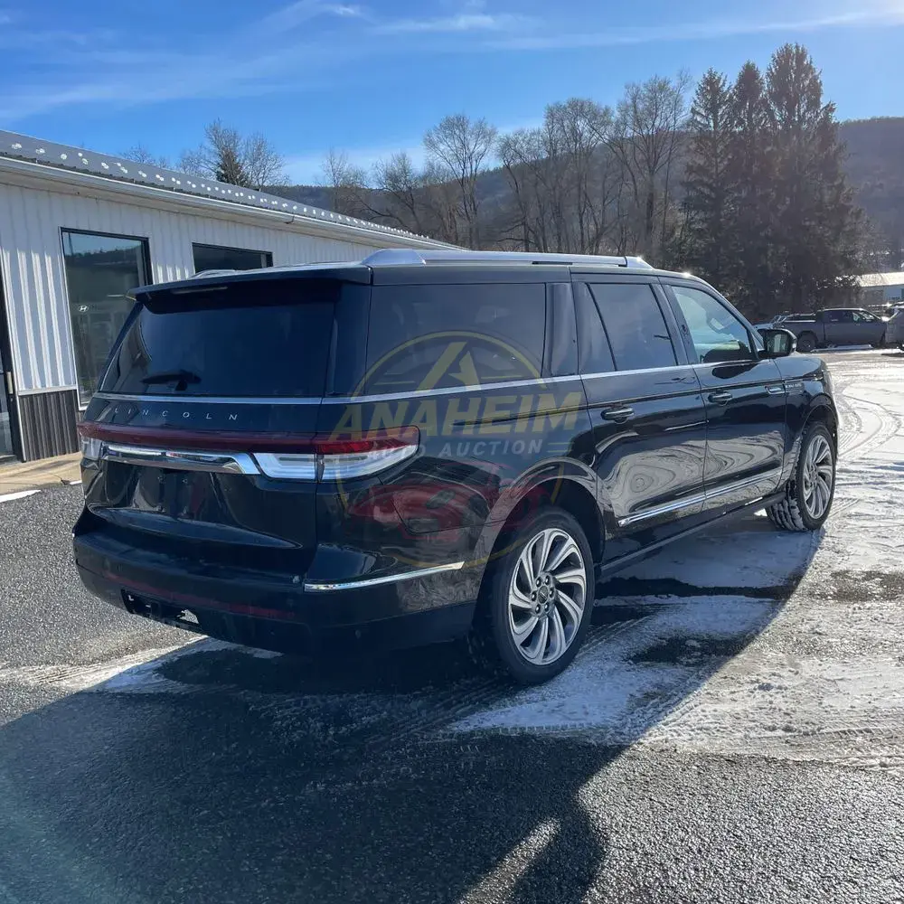 2023 Lincoln Navigator L Reserve