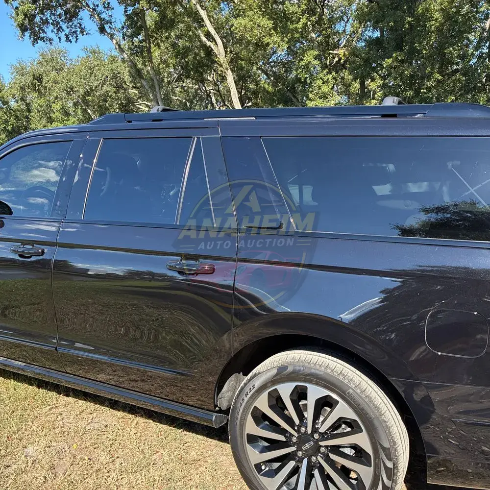 2022 Lincoln Navigator L Reserve