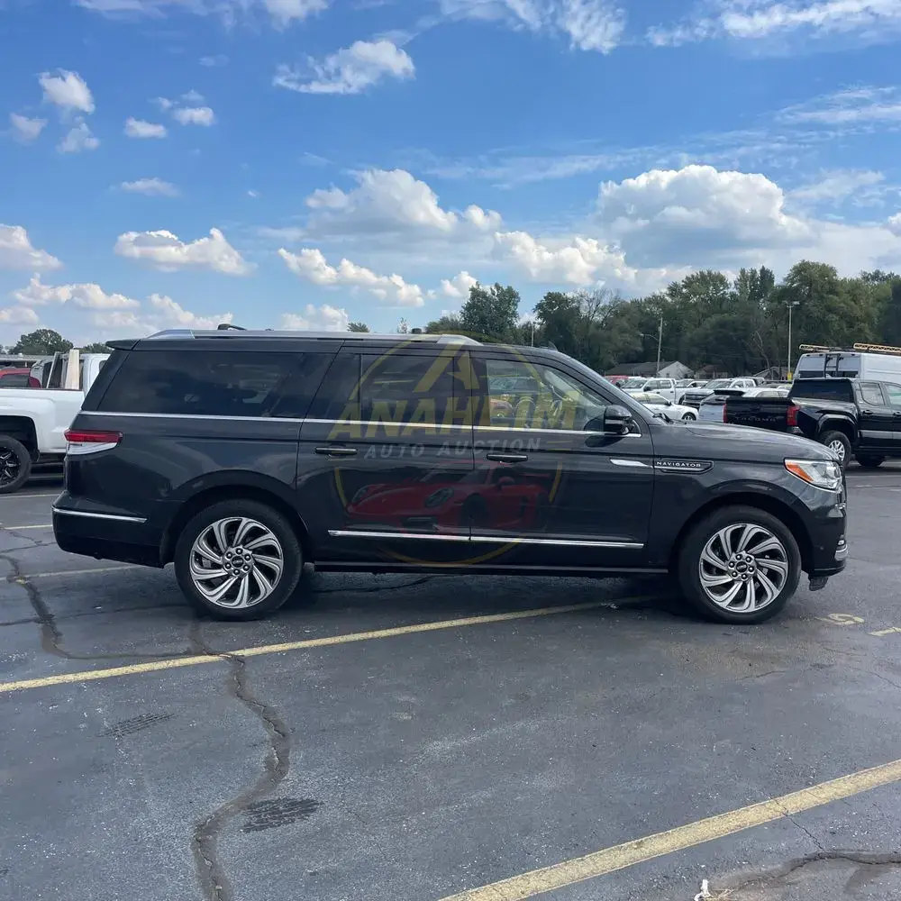 2022 Lincoln Navigator L Reserve