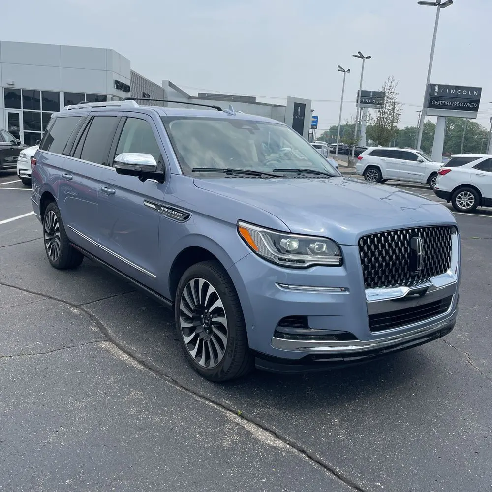 2022 Lincoln Navigator L Black Label