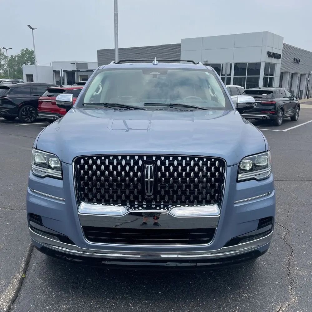 2022 Lincoln Navigator L Black Label