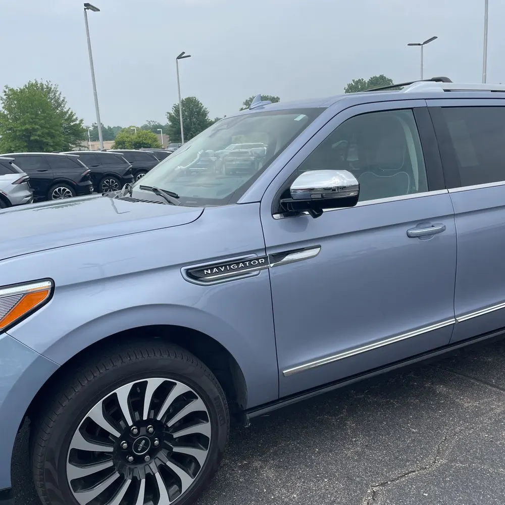 2022 Lincoln Navigator L Black Label
