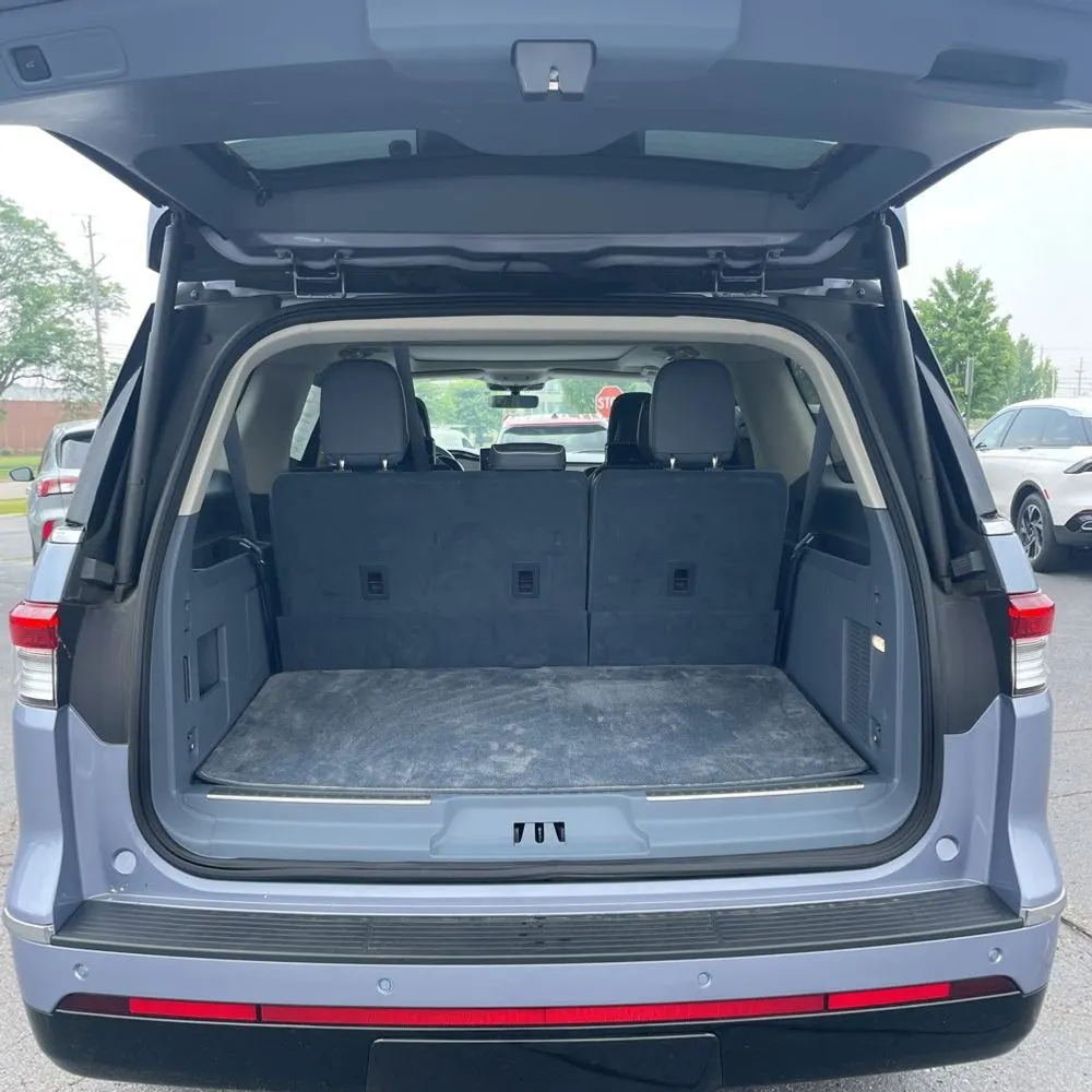 2022 Lincoln Navigator L Black Label