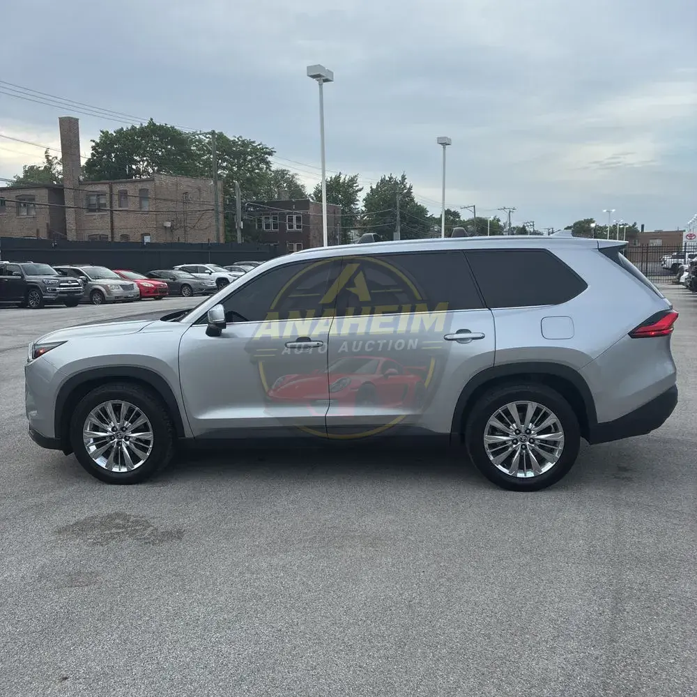 2024 Toyota Grand Highlander Platinum