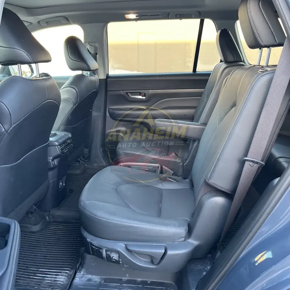 2024 Toyota Grand Highlander Platinum