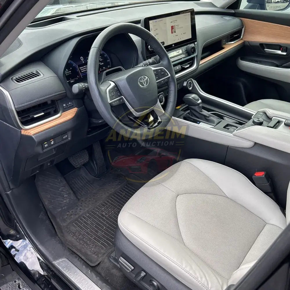 2024 Toyota Grand Highlander Platinum