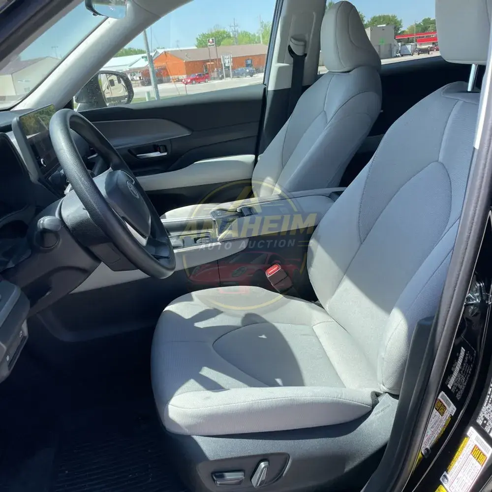 2025 Toyota Grand Highlander Hybrid LE