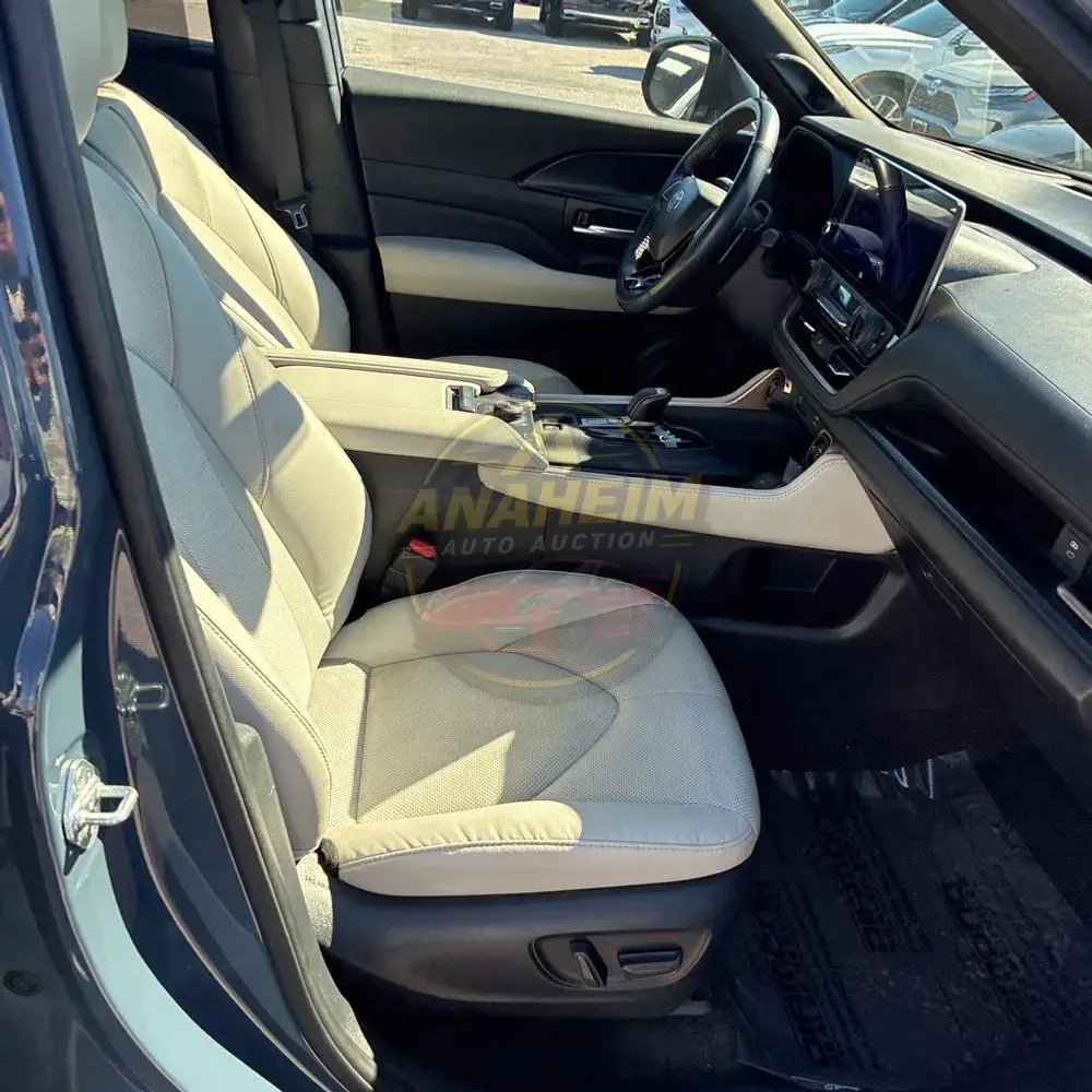 2024 Toyota Grand Highlander Hybrid MAX Platinum