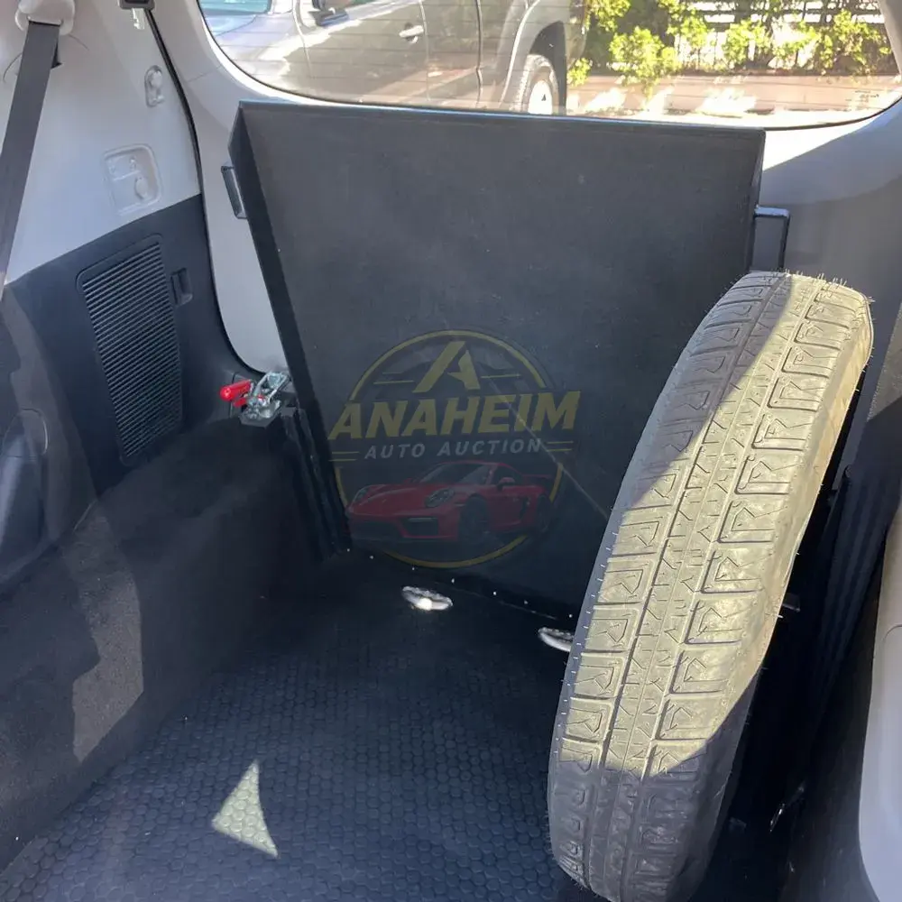 2019 Toyota Sienna SE 8-Passenger
