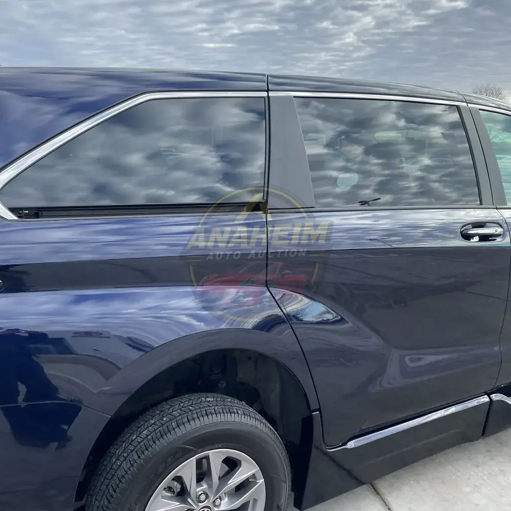 2023 Toyota Sienna XLE 8-Passenger