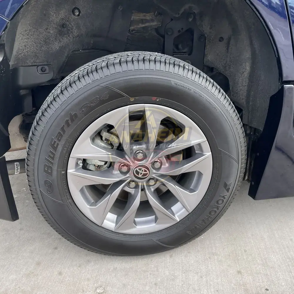 2023 Toyota Sienna XLE 8-Passenger
