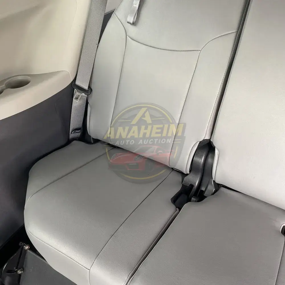 2023 Toyota Sienna XLE 8-Passenger