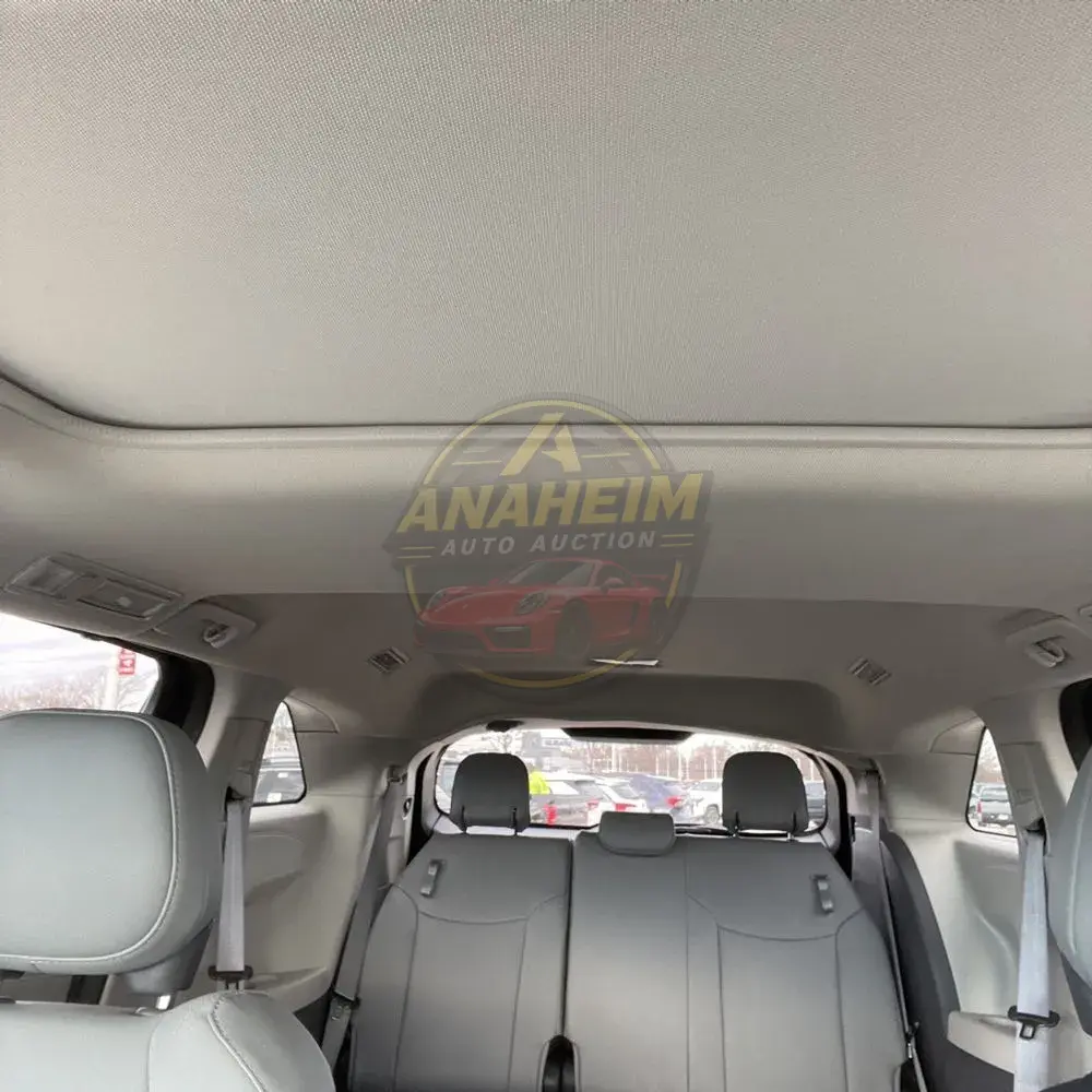 2023 Toyota Sienna XLE 8-Passenger