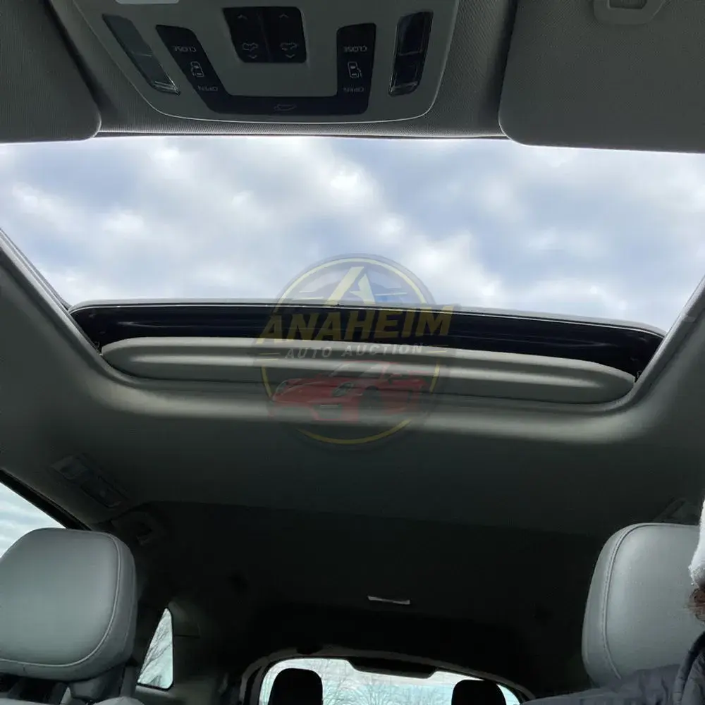 2023 Toyota Sienna XLE 8-Passenger