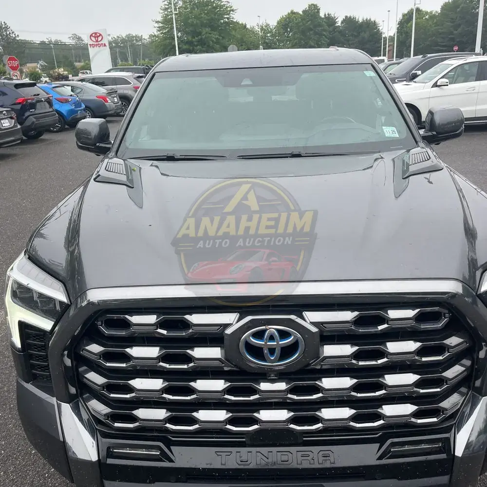 2024 Toyota Tundra Platinum HV