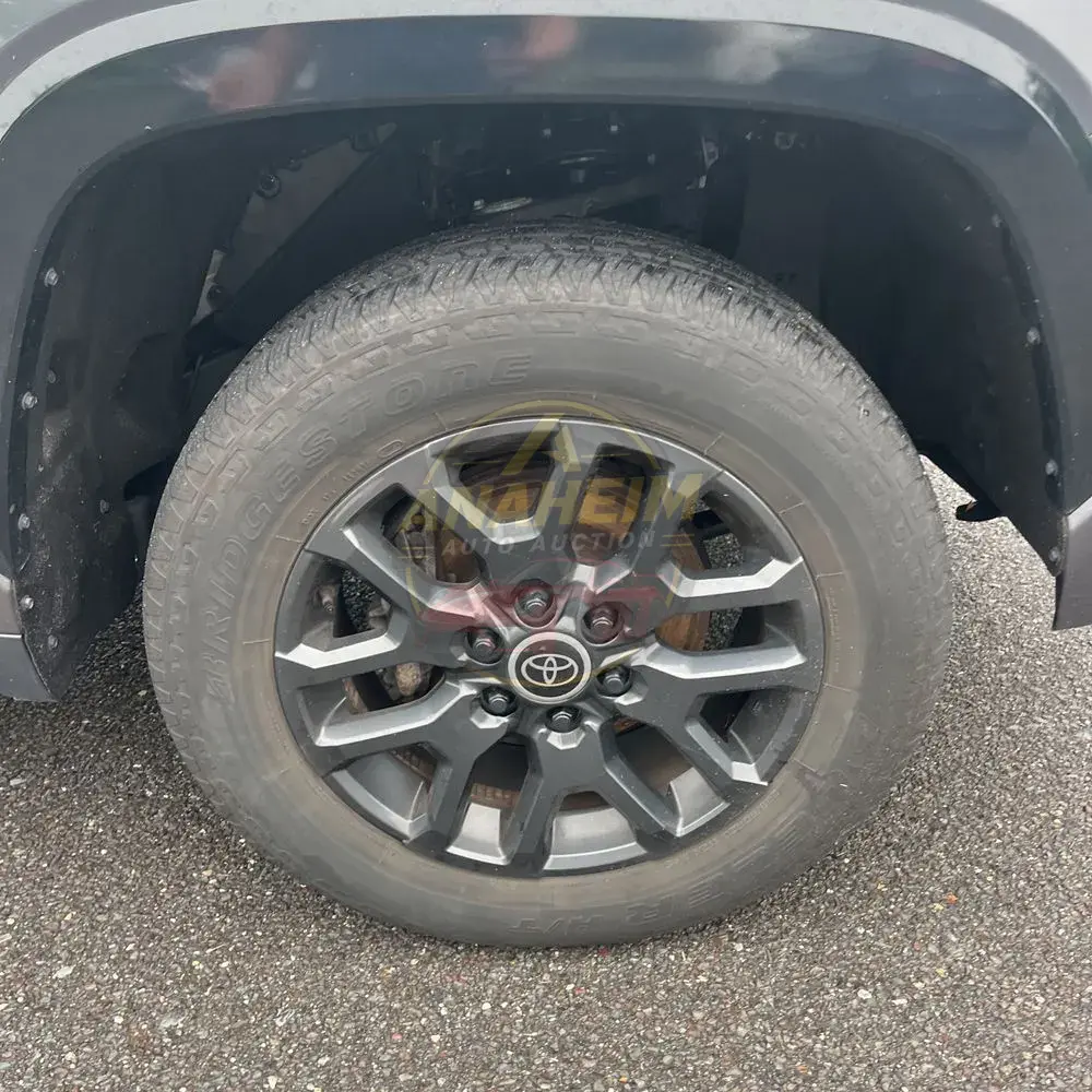 2024 Toyota Tundra Platinum HV