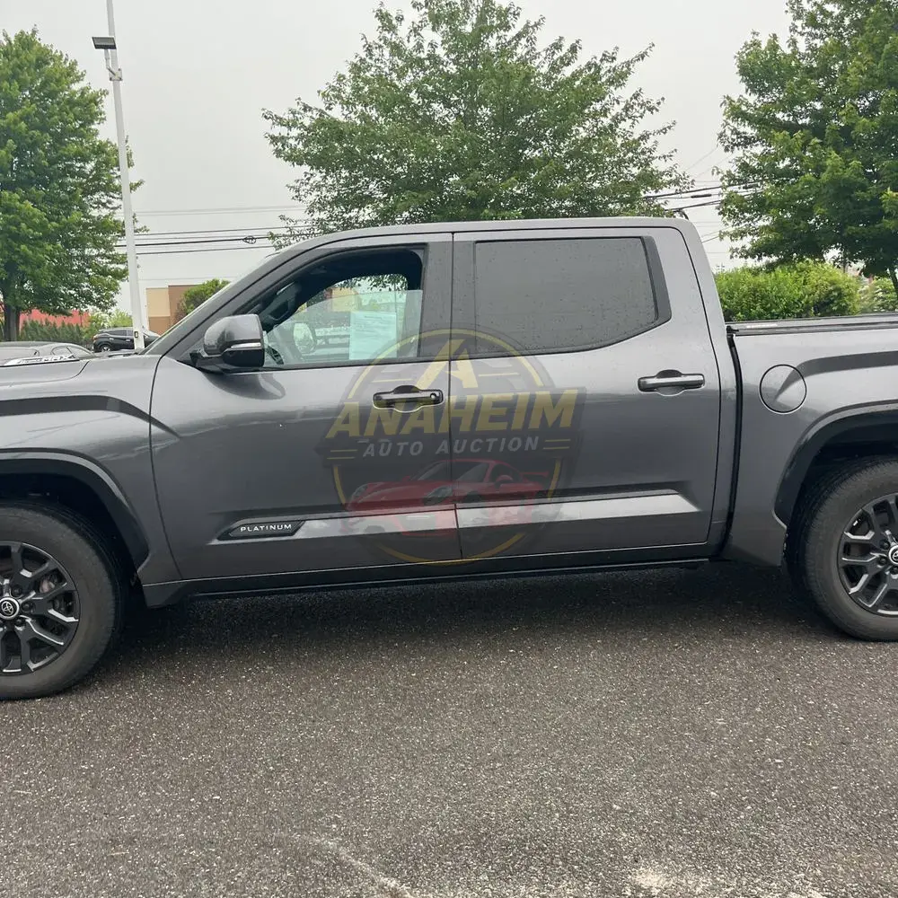 2024 Toyota Tundra Platinum HV
