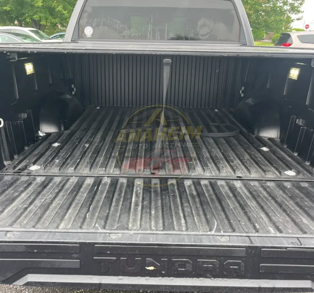 2024 Toyota Tundra Platinum HV