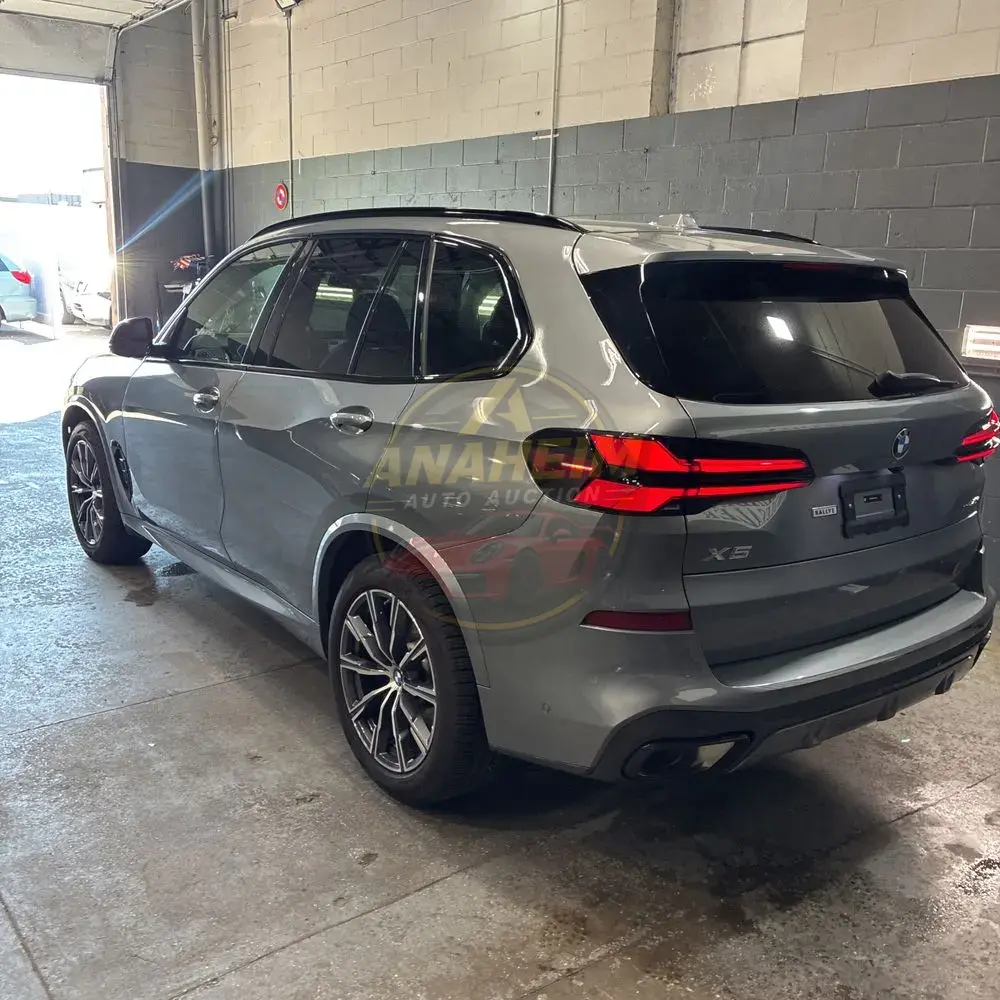 2025 BMW X5 xDrive40i