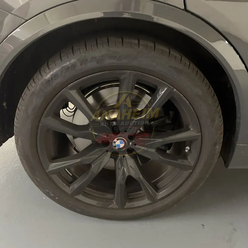 2025 BMW X7 M60i