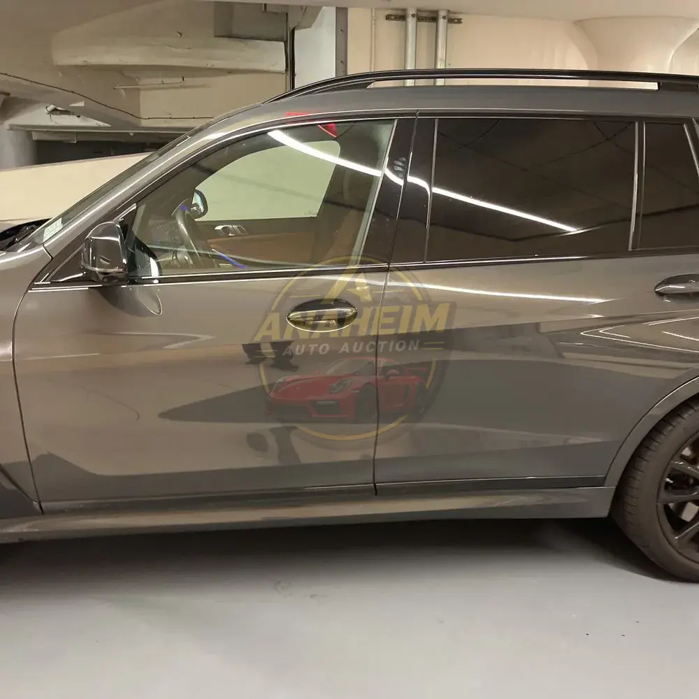 2025 BMW X7 M60i