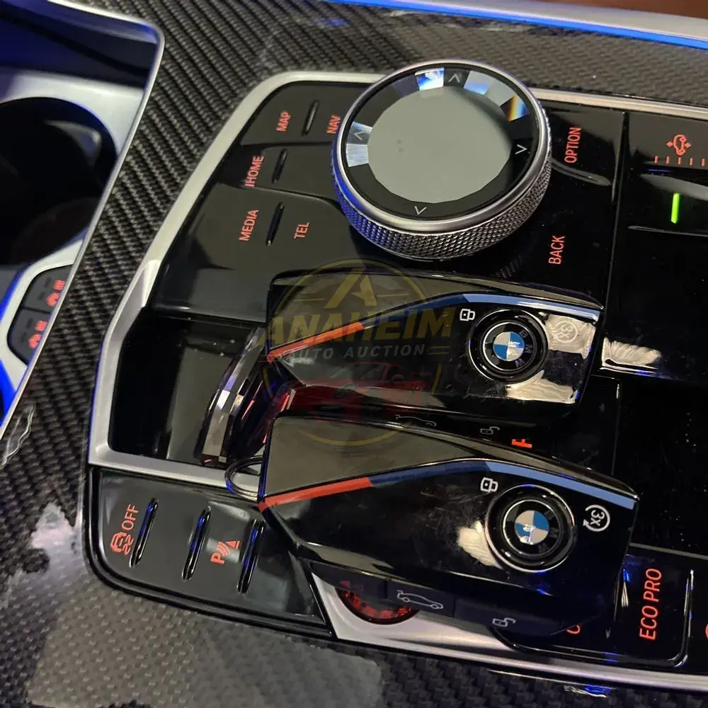 2025 BMW X7 M60i