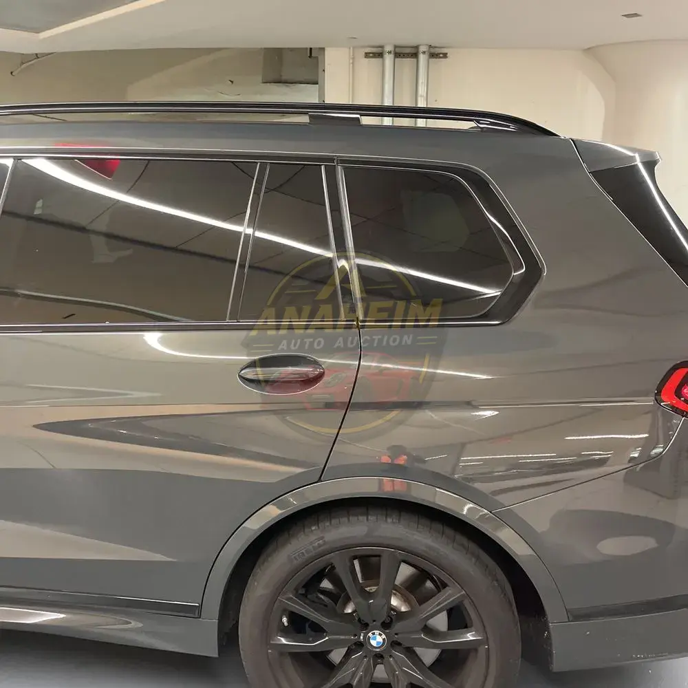 2025 BMW X7 M60i