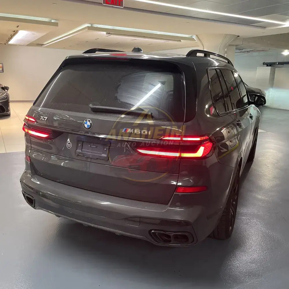 2025 BMW X7 M60i