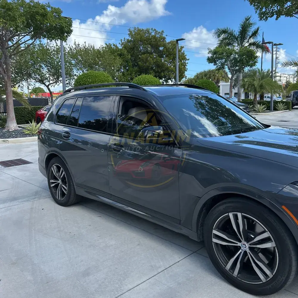 2023 BMW X7 M60i