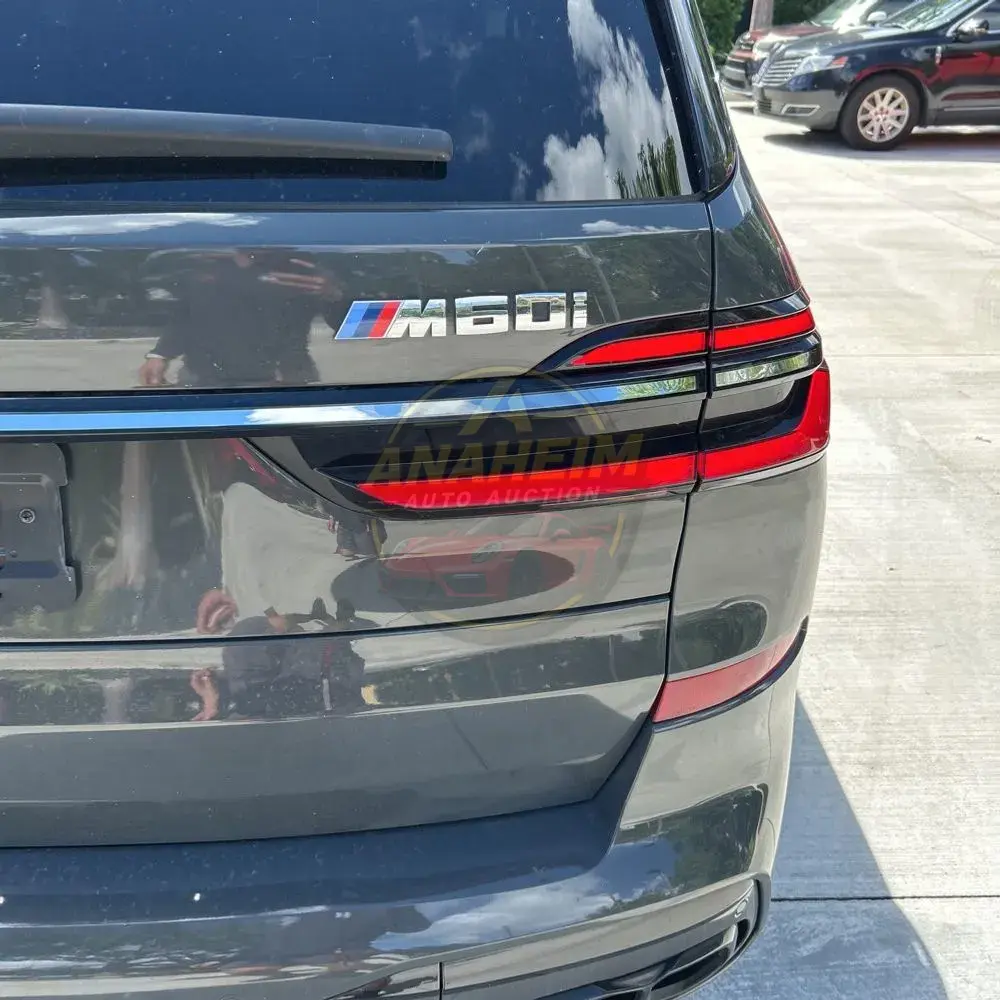 2023 BMW X7 M60i