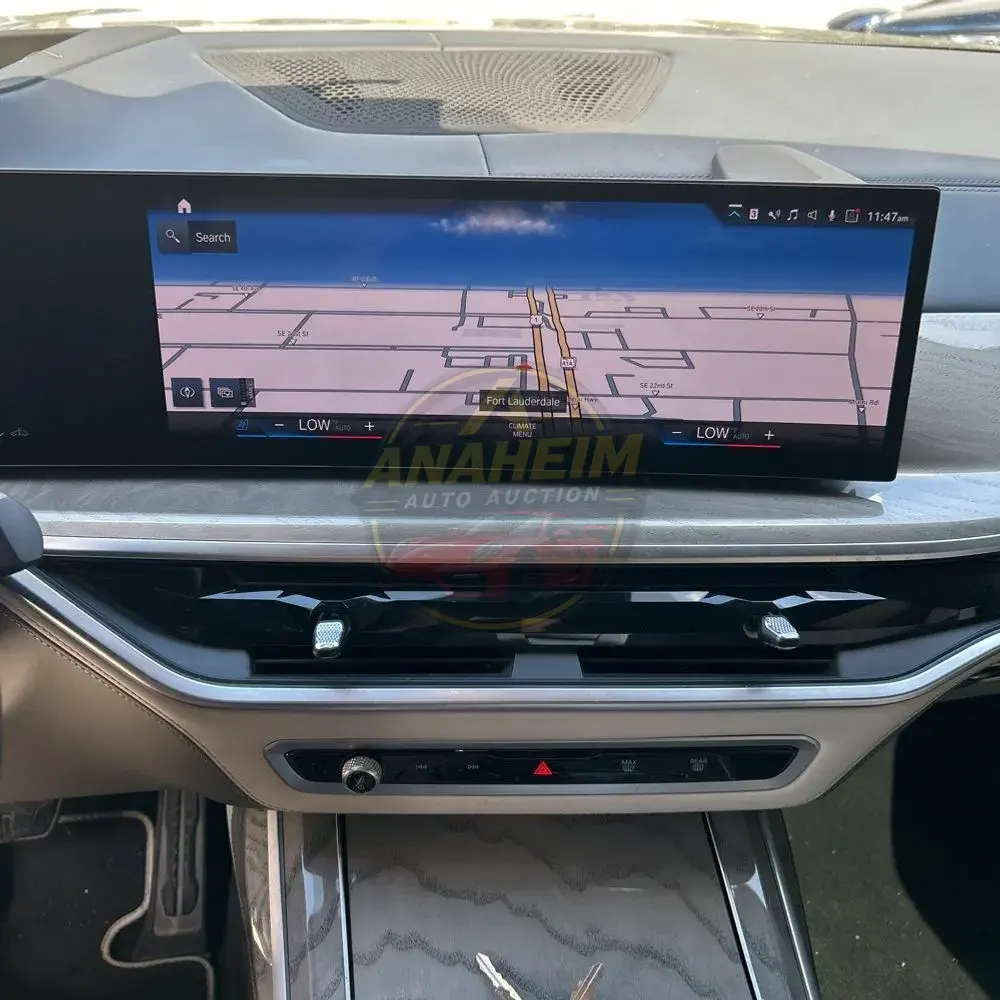2023 BMW X7 M60i